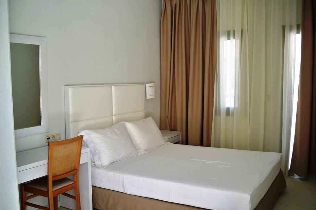 Aphrodite Samos Suites Marathókampos Eksteriør bilde